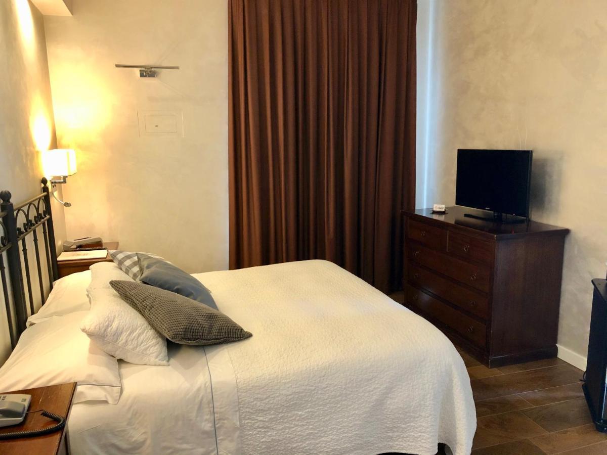 Hotel Ferro Di Cavallo Павулло-нель-Фриньяно Екстер'єр фото