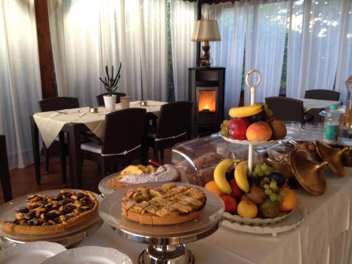 Hotel Ferro Di Cavallo Павулло-нель-Фриньяно Екстер'єр фото