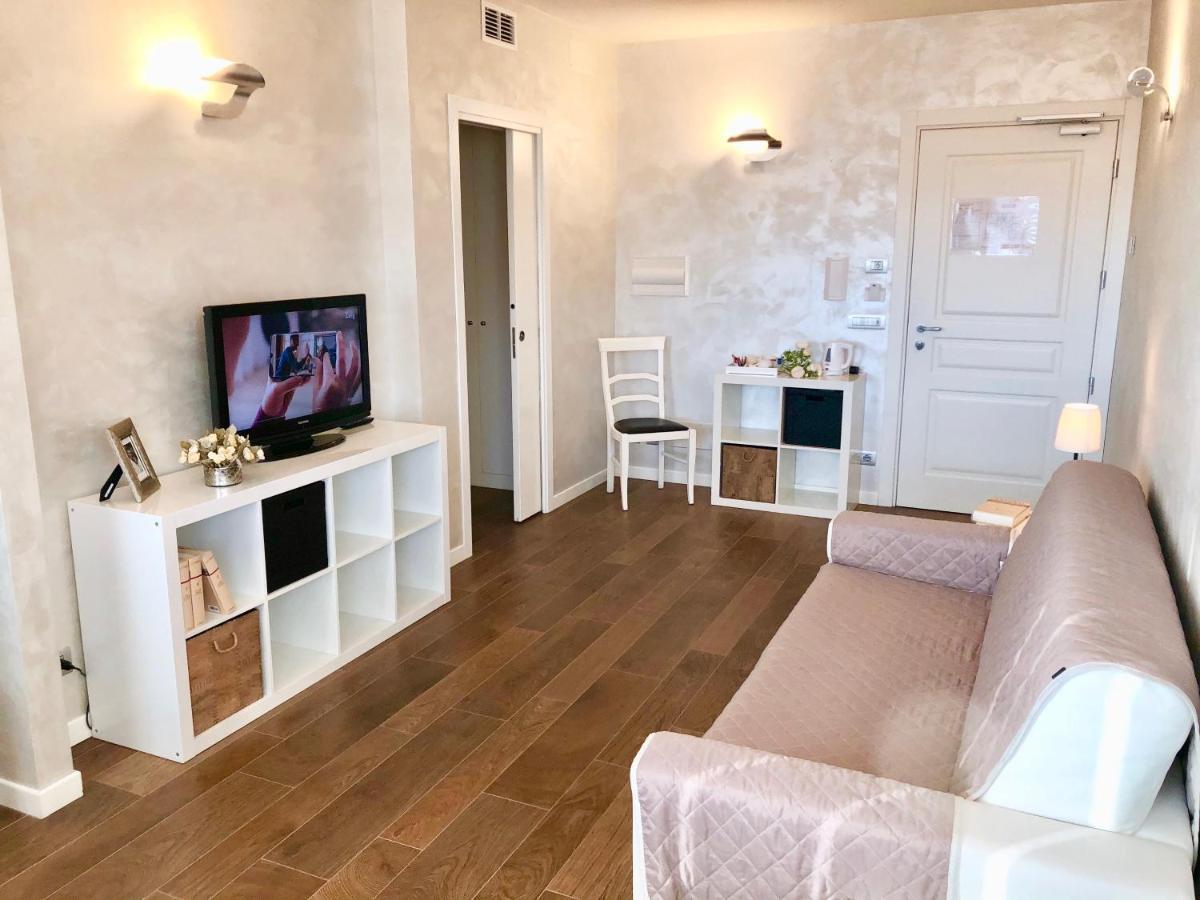 Hotel Ferro Di Cavallo Павулло-нель-Фриньяно Екстер'єр фото