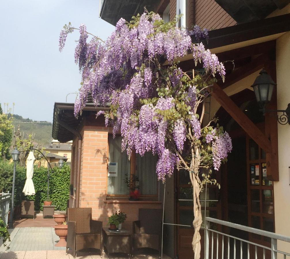 Hotel Ferro Di Cavallo Павулло-нель-Фриньяно Екстер'єр фото
